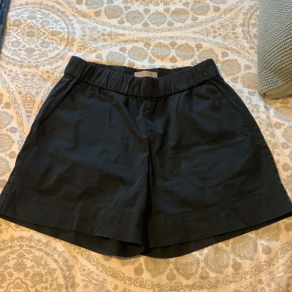 Everlane Easy Short, size 6